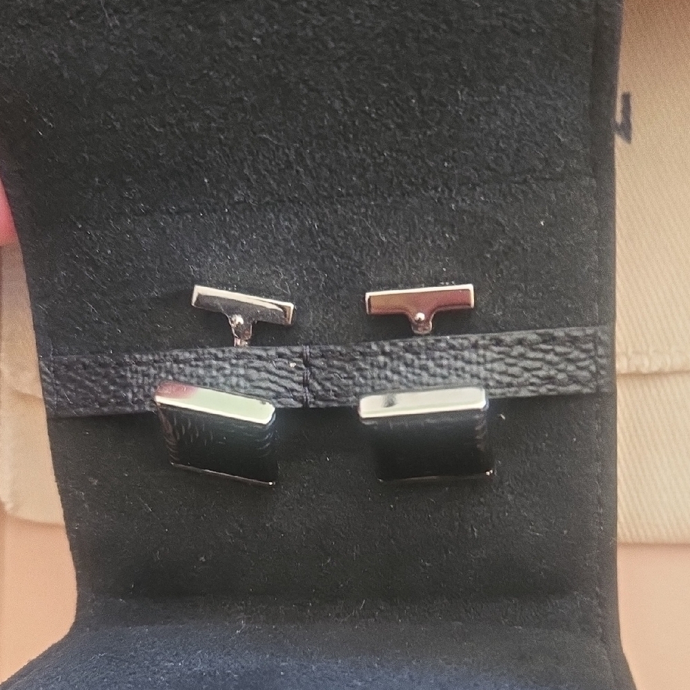 Louis Vuitton Black and Silver Cuff Links - Picture 3 of 3